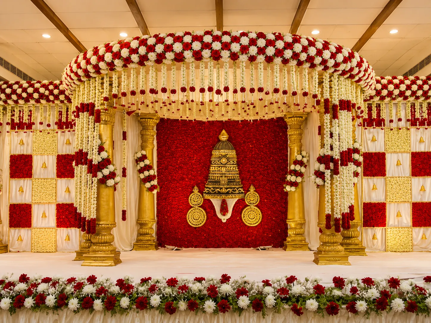 Wedding Backdrop Decoration